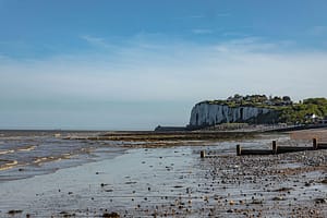 Kent_coast_UK_chalk_cliff