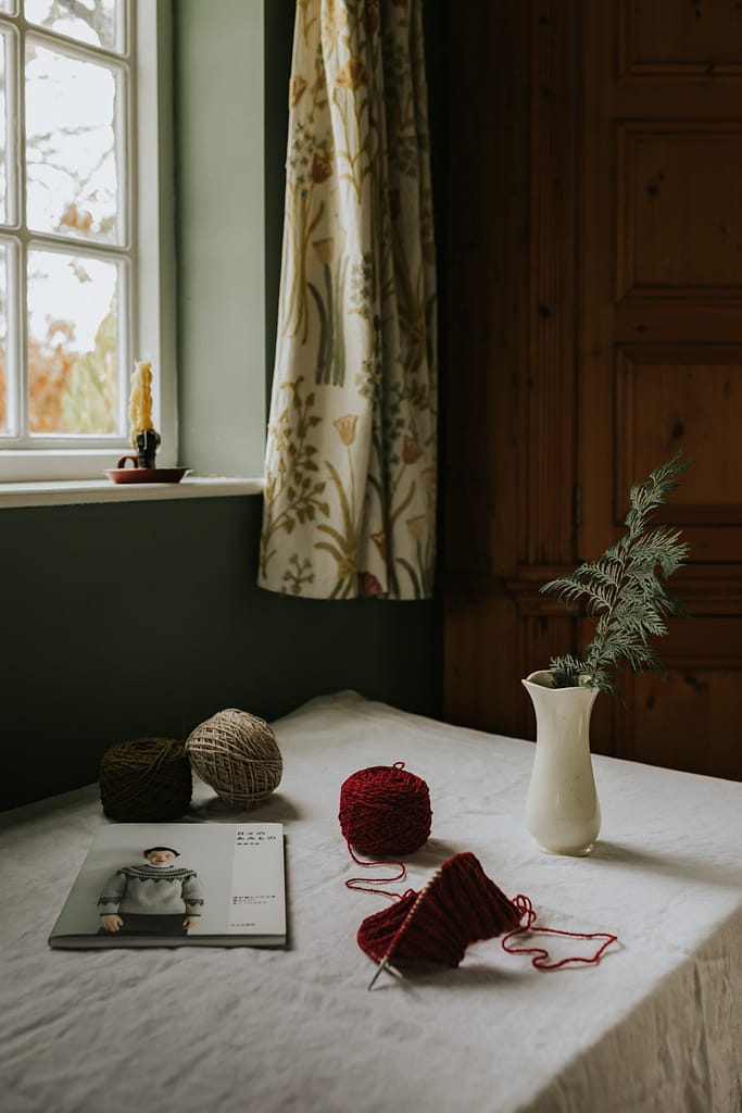knitting_table_farmhouse_rustic
